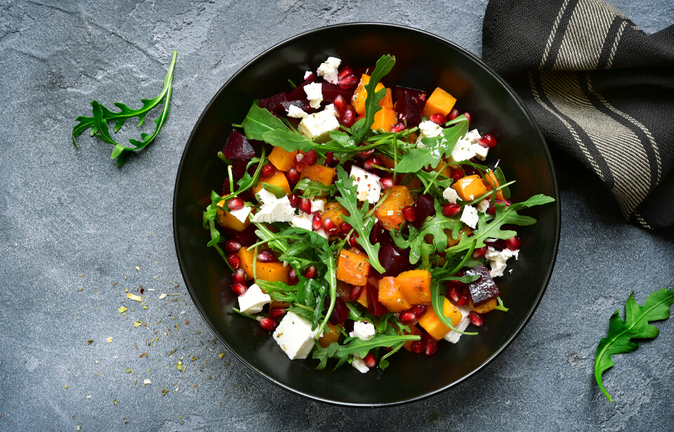 Salade de citrouille, betteraves, roquette et Feta