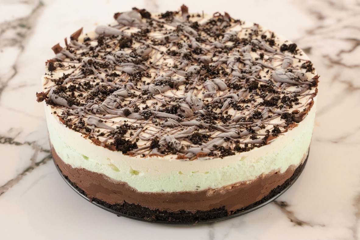 Gâteau à la crème glacée à la menthe Sauterelle