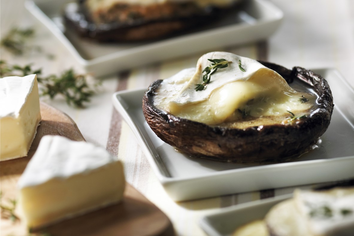 Champignons portobellos garnis de Brie canadien