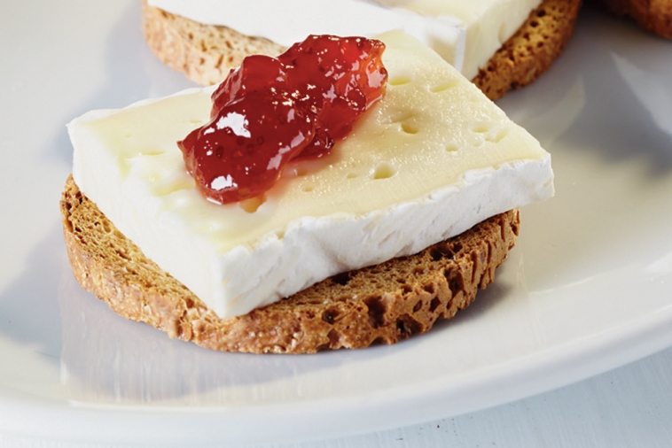 Craquelin au Brie et à la confiture