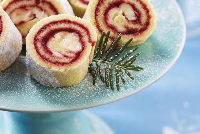 Bûches miniatures au Brie et aux framboises
