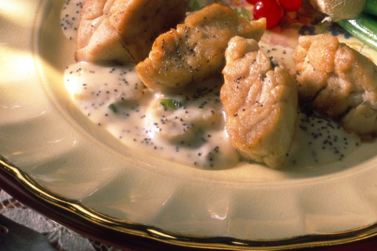 Ris de veau aux graines de pavot et aux échalotes