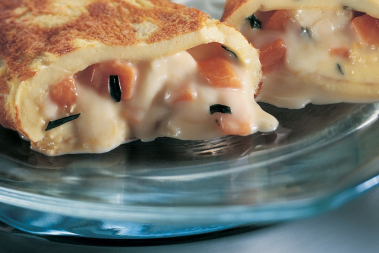 Omelette aux patates douces, oignons caramélisés et cheddar coulant