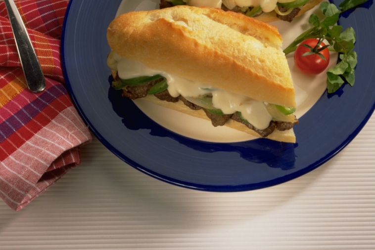 Sandwichs au steak minute et au fromage