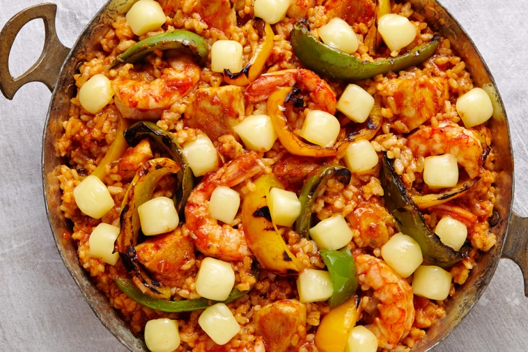 Paella aux poivrons grillés et au Monterey Jack