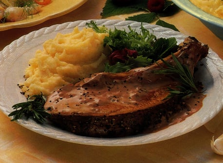 Cote De Bœuf Avec Sauce Au Vin Rouge Et Au Romarin Plaisirs Laitiers