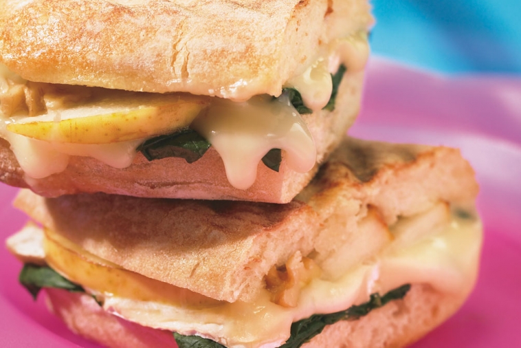 Sandwich grillé au Brie fondant