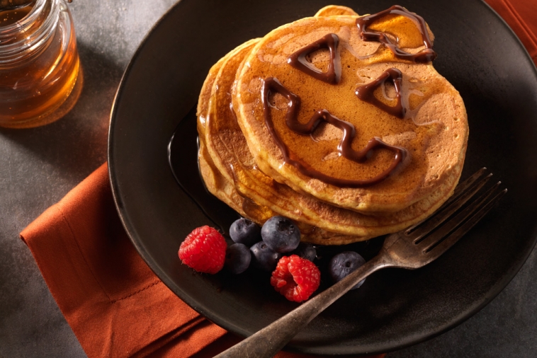 Crêpes en forme de citrouilles-lanternes