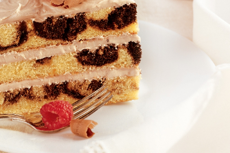 Gâteau marbré et glaçage au beurre et au sucre brun