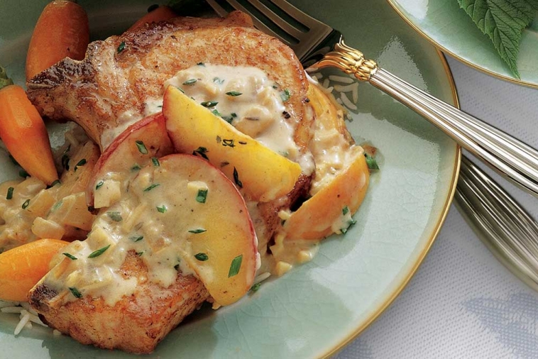 Côtelettes de porc aux pommes