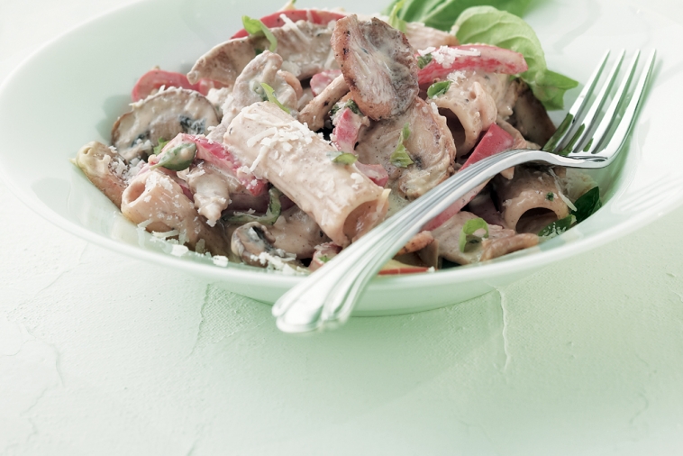 Rigatoni au veau, aux champignons et aux poivrons rouges