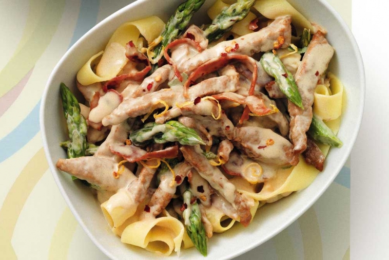 Pâtes au veau à la saltimbocca