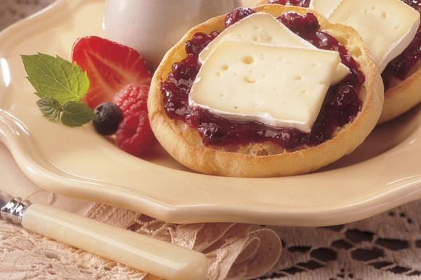 english muffins with brie and mixed berries