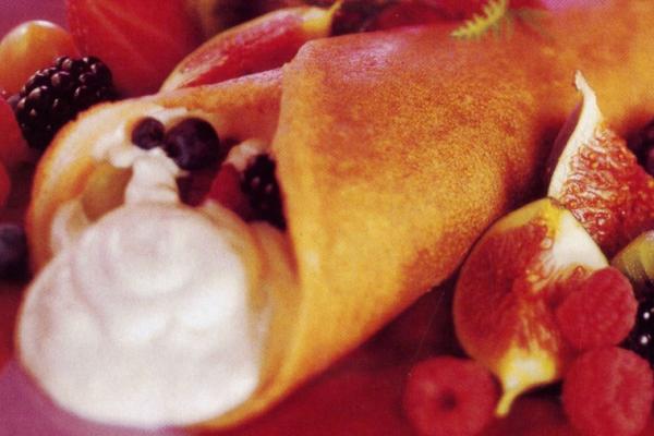 sinful berry crepes