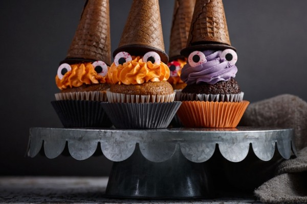 spooky witches cupcakes spooky witches cupcakes