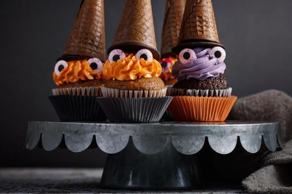Spooky Witches Cupcakes