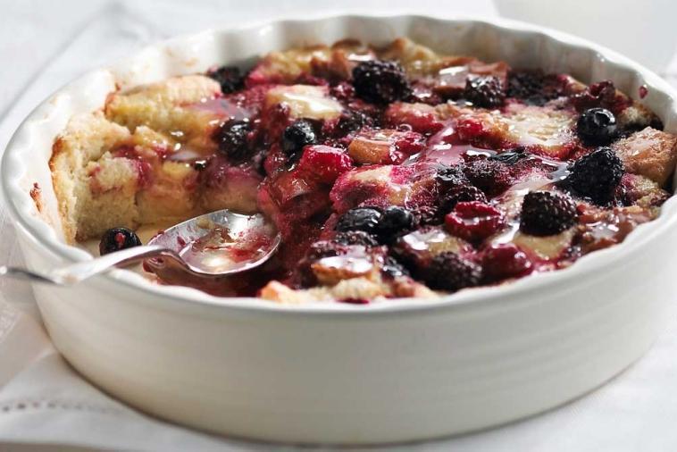 honey-berry-breakfast-bread-pudding