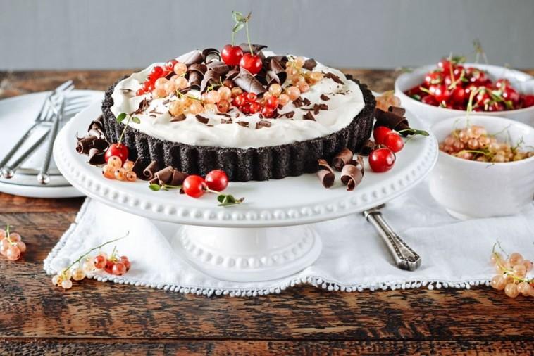 Mile-High Chocolate Pudding Pie