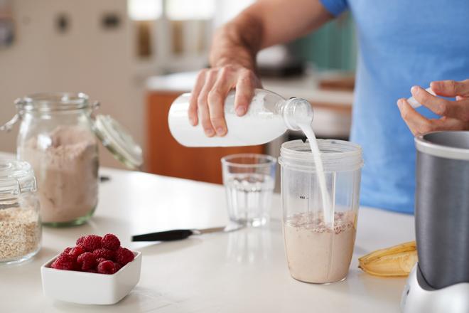 Le lait, idéal pour récupérer après une activité physique intense 