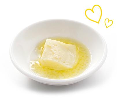 Beurre fondu dans un bol