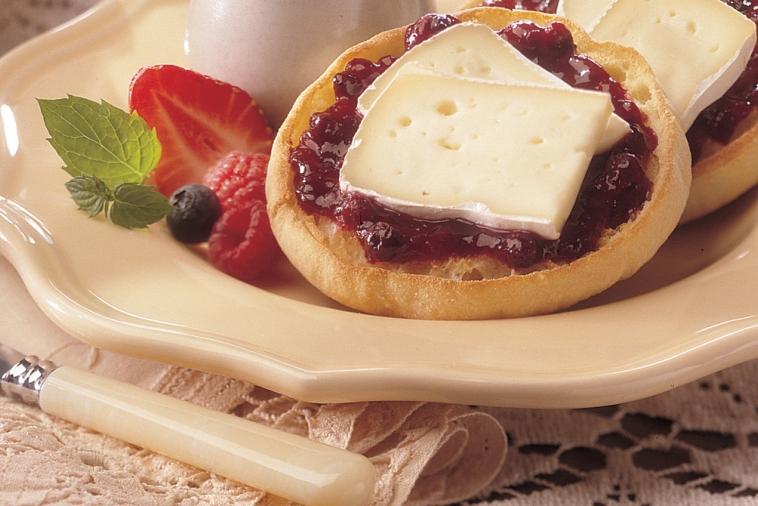 english muffins with brie and mixed berries