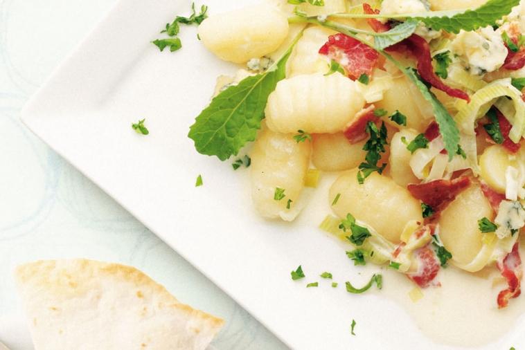 gnocchi with bacon and leeks