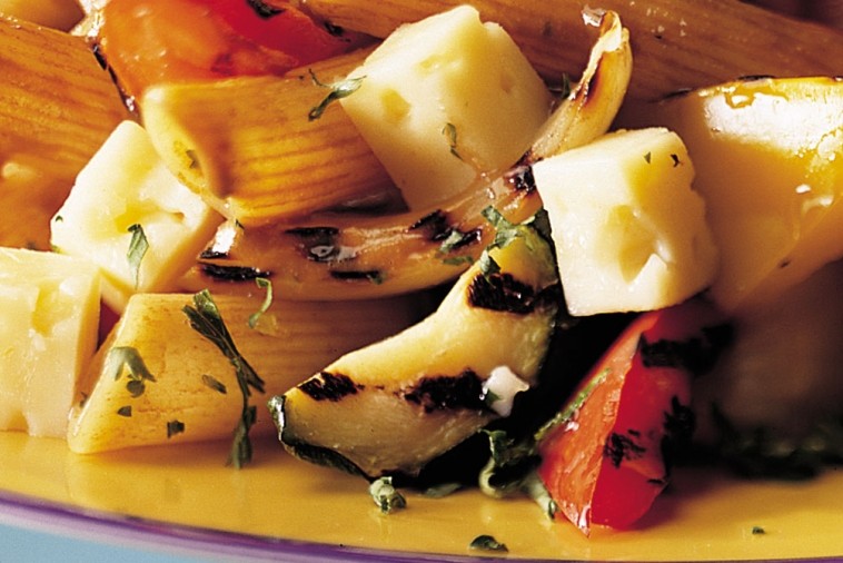 Salade De Pates Au Havarti Et Aux Legumes Grilles Plaisirs Laitiers