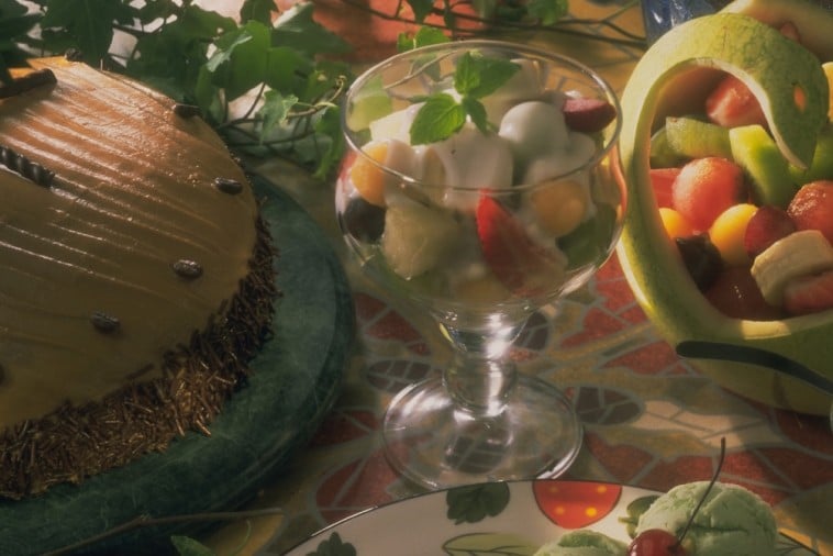 honeyed yogourt fruit salad honeyed yogourt fruit salad