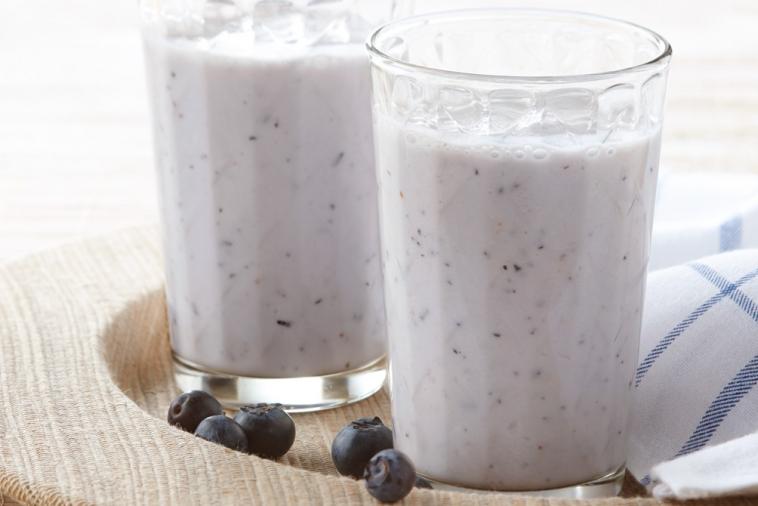 lychee blueberry smoothie