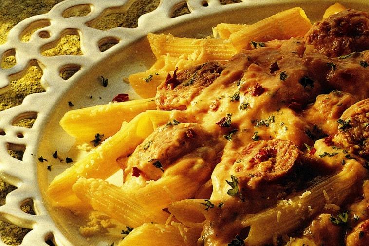 pasta with italian sausage and cheese sauce