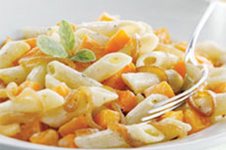 penne aux oignons caramelises a la courge et a la sauge penne aux oignons caramelises a la courge et a la sauge