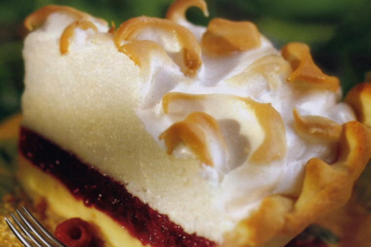 Tarte A La Framboise Meringuee Plaisirs Laitiers