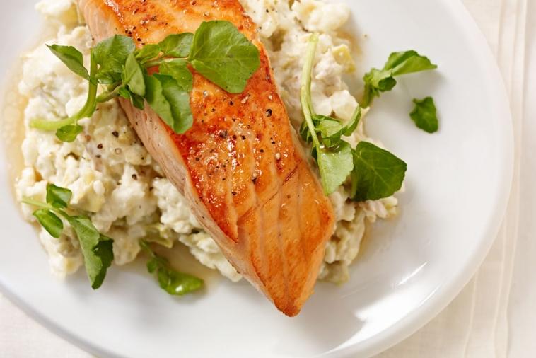 salmon fillet over cream cheese mashed potatoes
