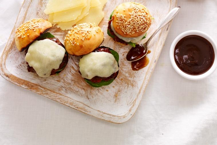 Mini Hamburgers De Veau Garnis De Cheddar Extra Fort Plaisirs
