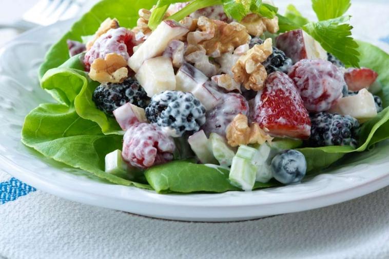 salade waldorf aux petits fruits